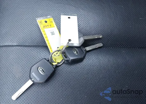 2011 Subaru Outback 2.5I Limited z USA, uszkodzony, nr VIN 4S4BRBKCXB3362111